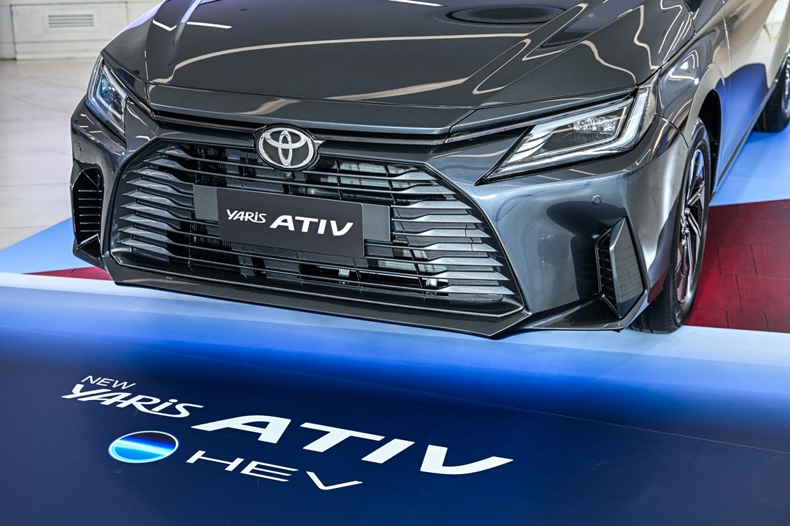 Close-up of the Toyota Yaris Ativ HEV front grille and badge at its launch display in Thailand.